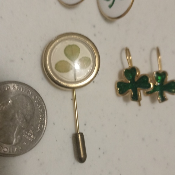 ☘️☘️ Vintage Shamrock Clover Earrings Brooch lot of 3 - Picture 4 of 4